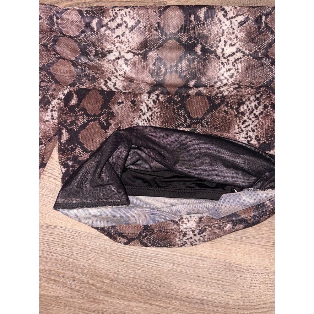 Women’s Off the Shoulder Snake Print XS Sheer Top Built in Bra NWT Wild Fable - Picture 4 of 6